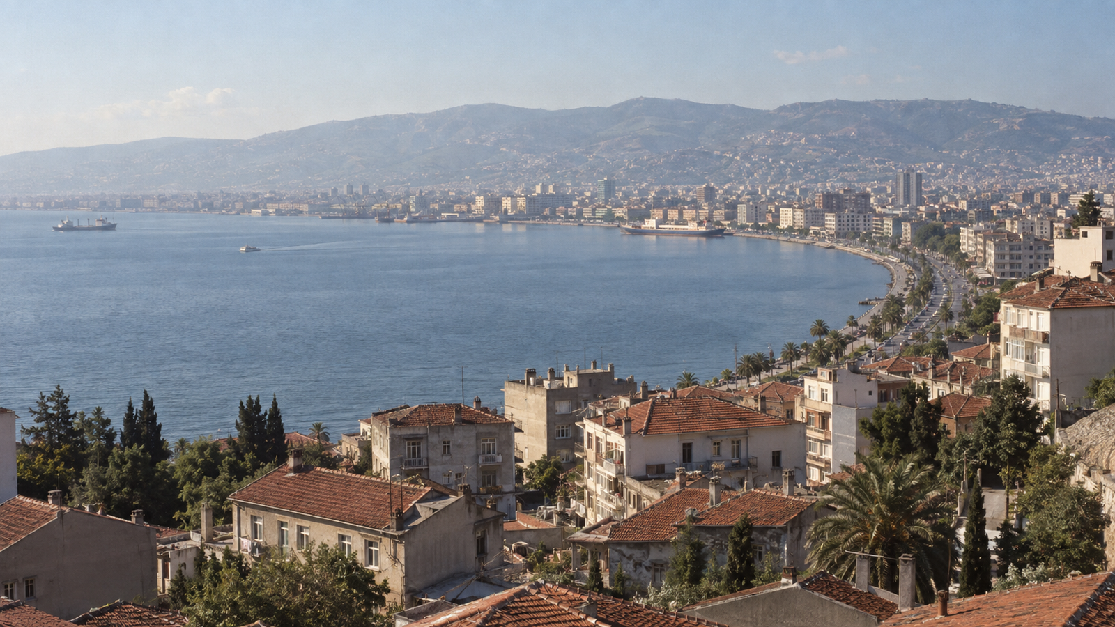 1980'lerde Tarihi Asansör üstünden İzmir Körfezi'nin temsili görünümü